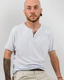 Camiseta Branca com Detalhe