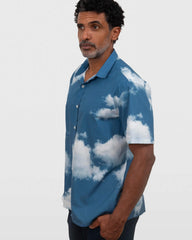 Camisa estampada nuvem