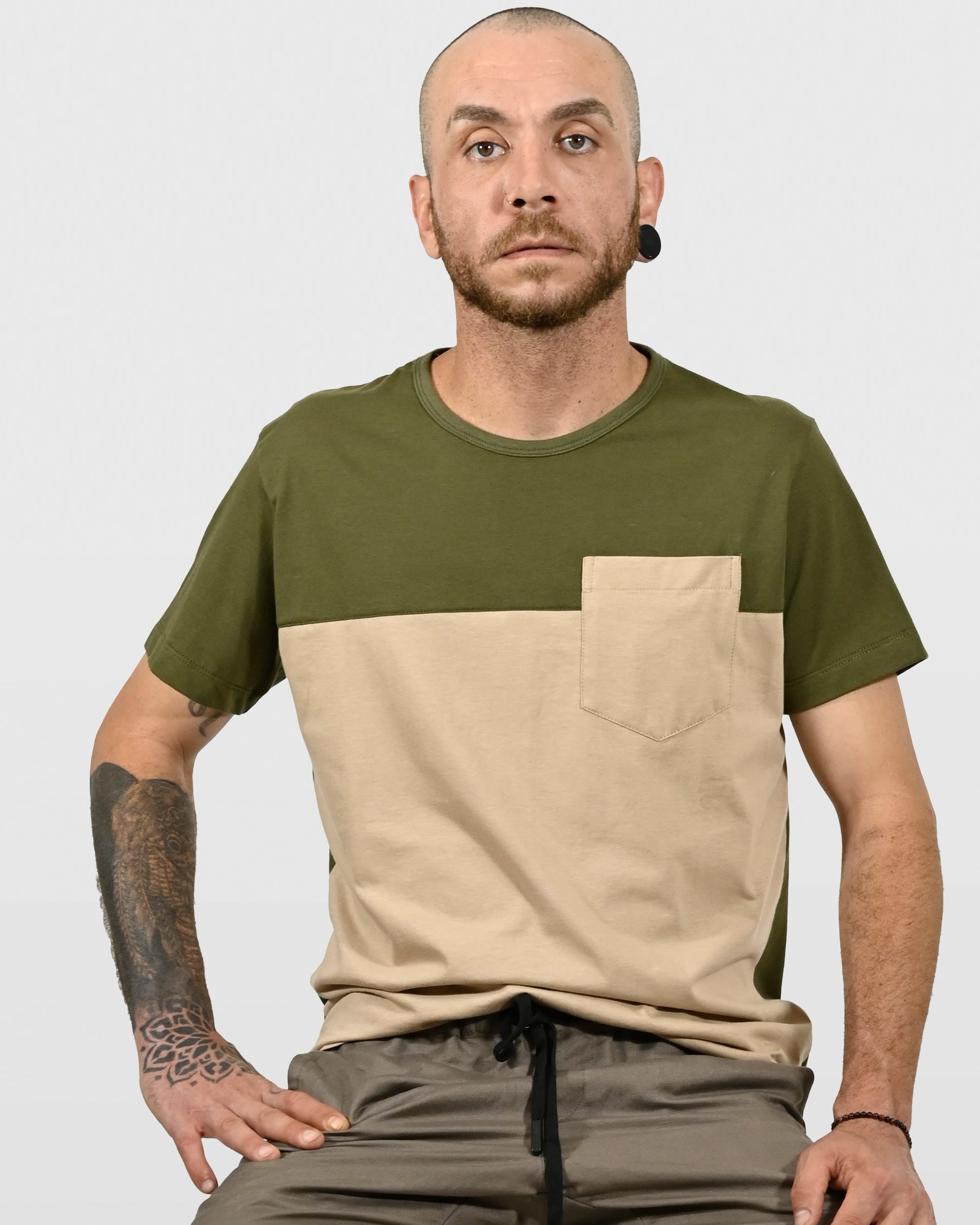 Camiseta duas cores