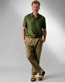 look camisa e calça masculina