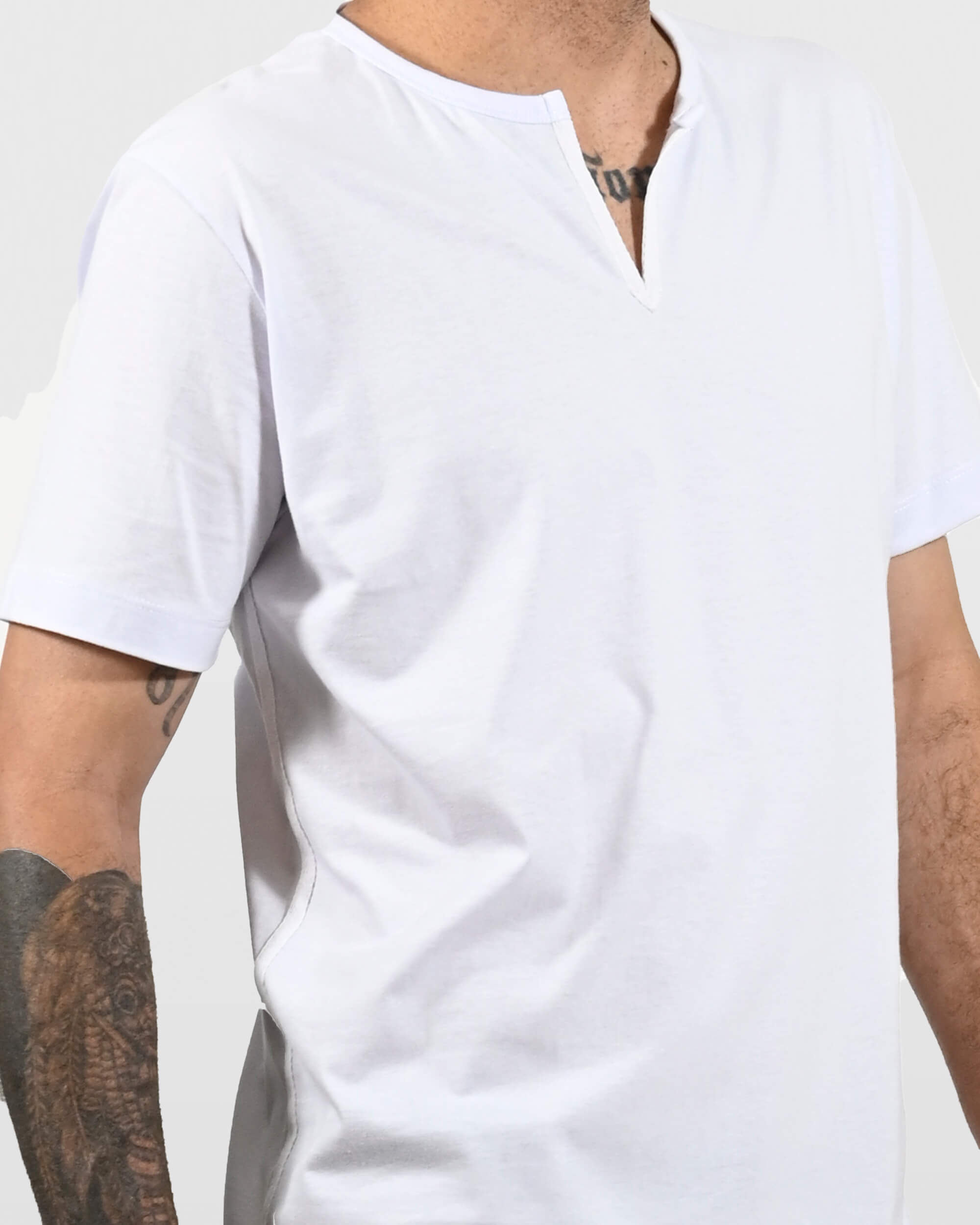 Camiseta em Algodão com Detalhe