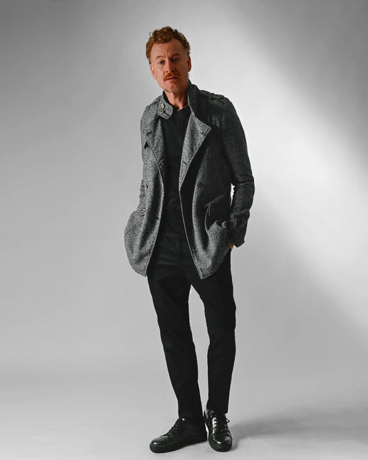 look de casaco cinza com look preto